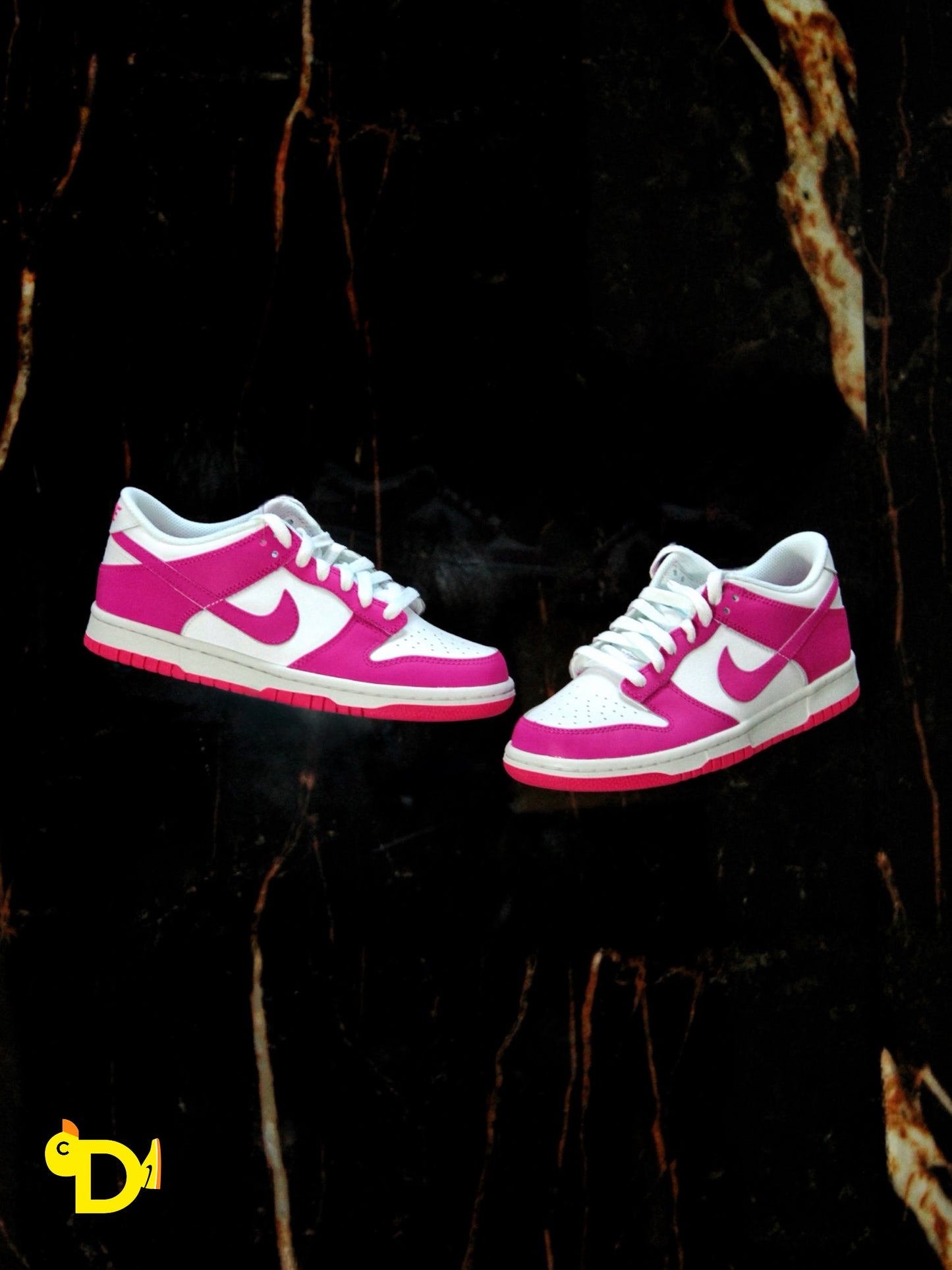 Nike Dunk Low "Active Fuchsia" (GS)