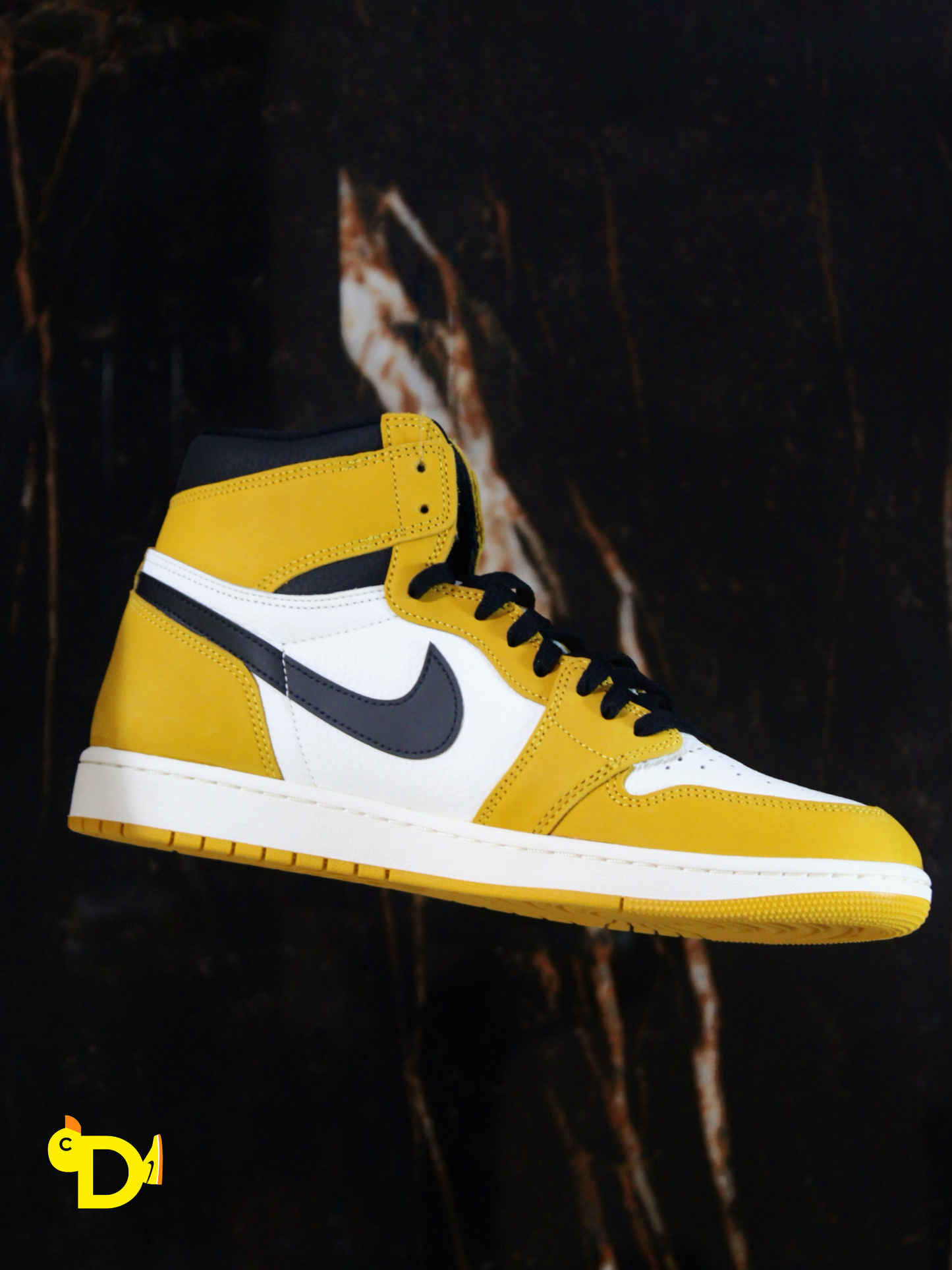 Jordan 1 Retro High OG "Yellow Ochre"