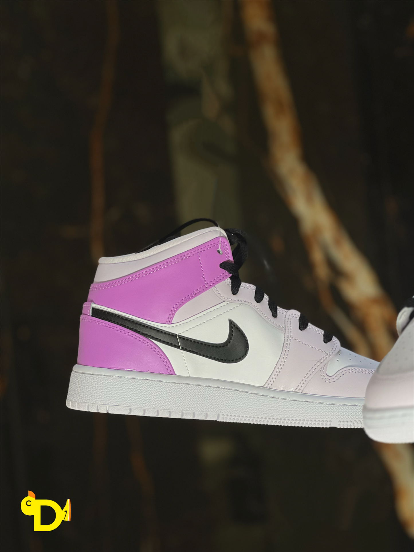 Jordan 1 Mid "Barely Grape" (GS)