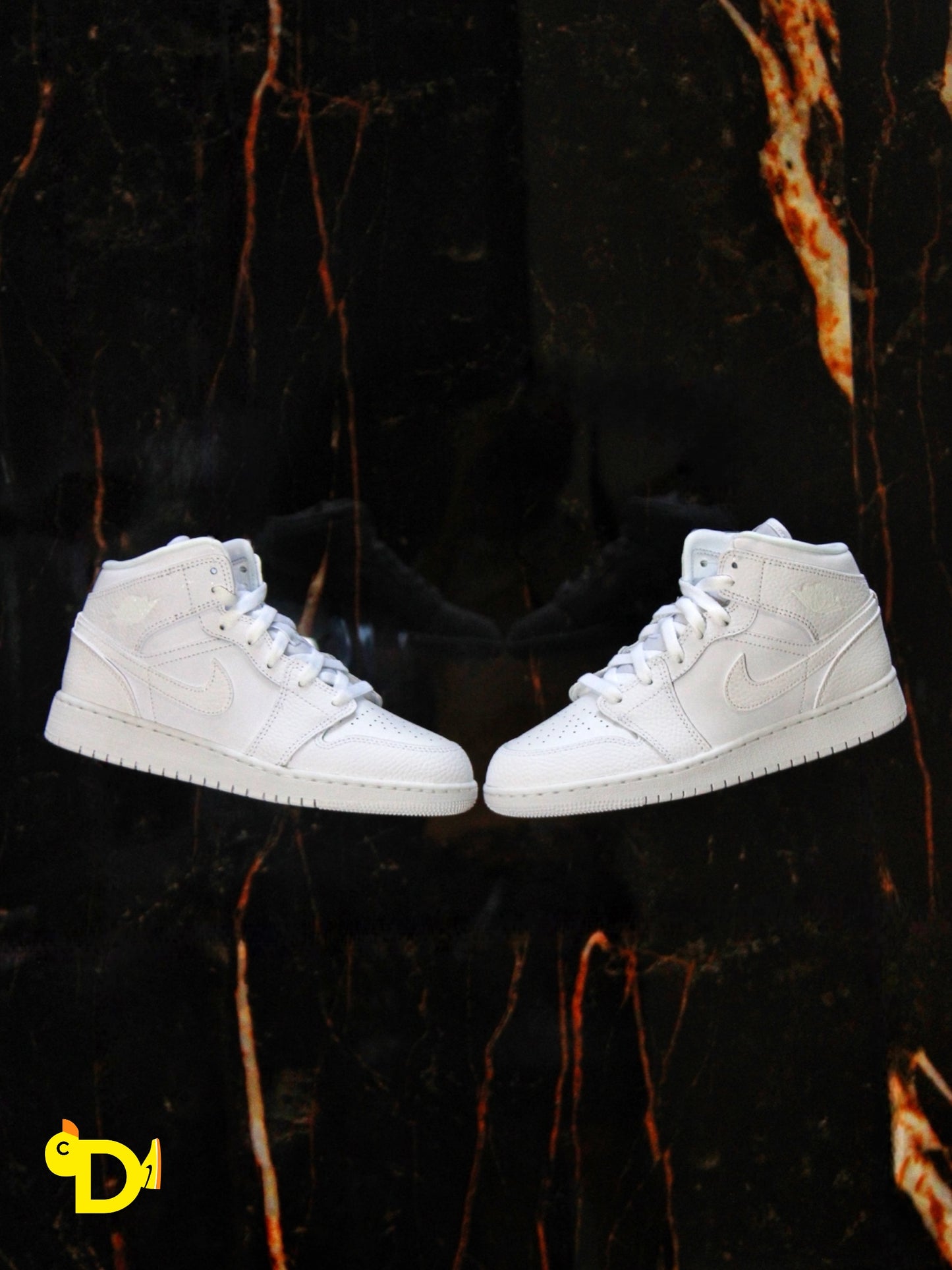 Air Jordan 1 Mid "Triple White"