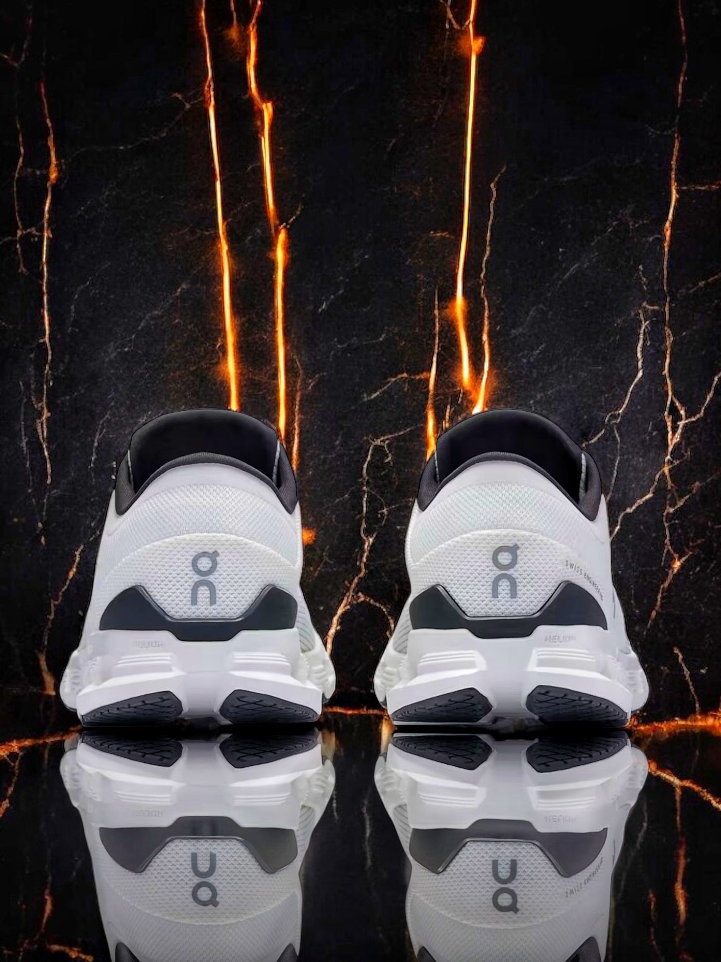 Cloud X4 "Ivory/Black"