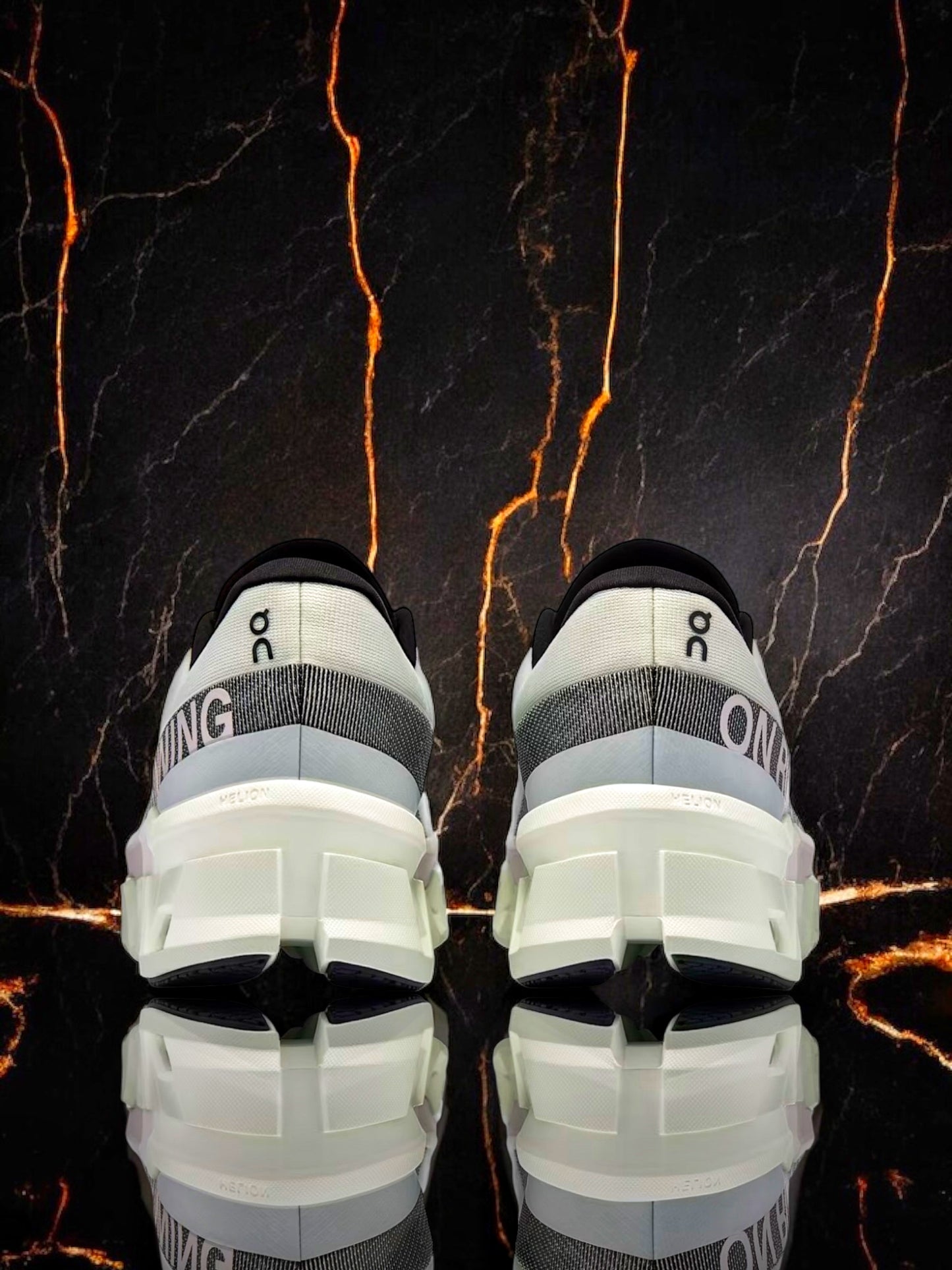 Cloudmonster 2 "White/Frost"