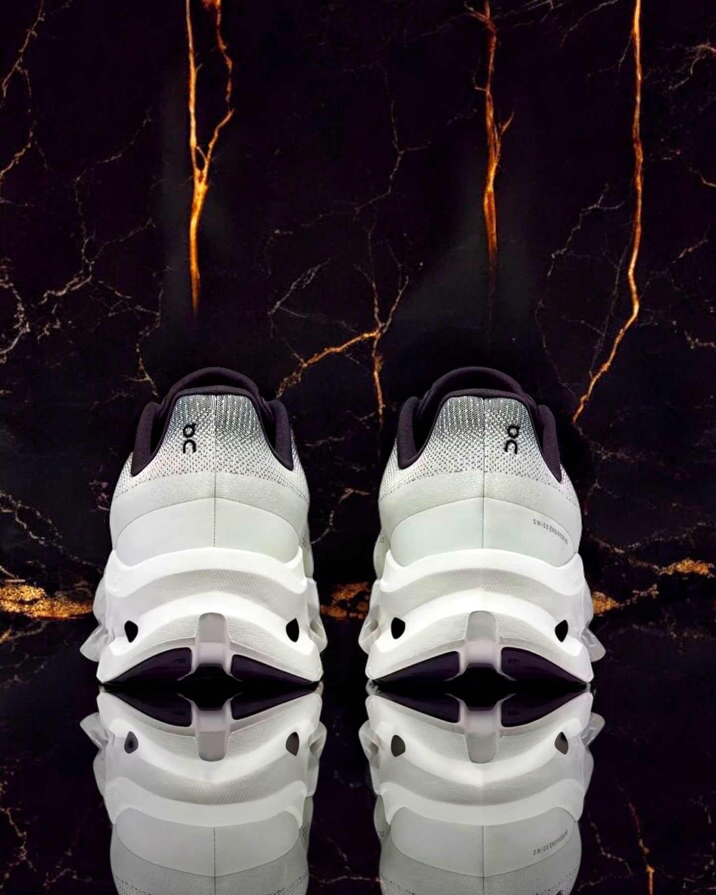 Cloudtilt "Black/Ivory"