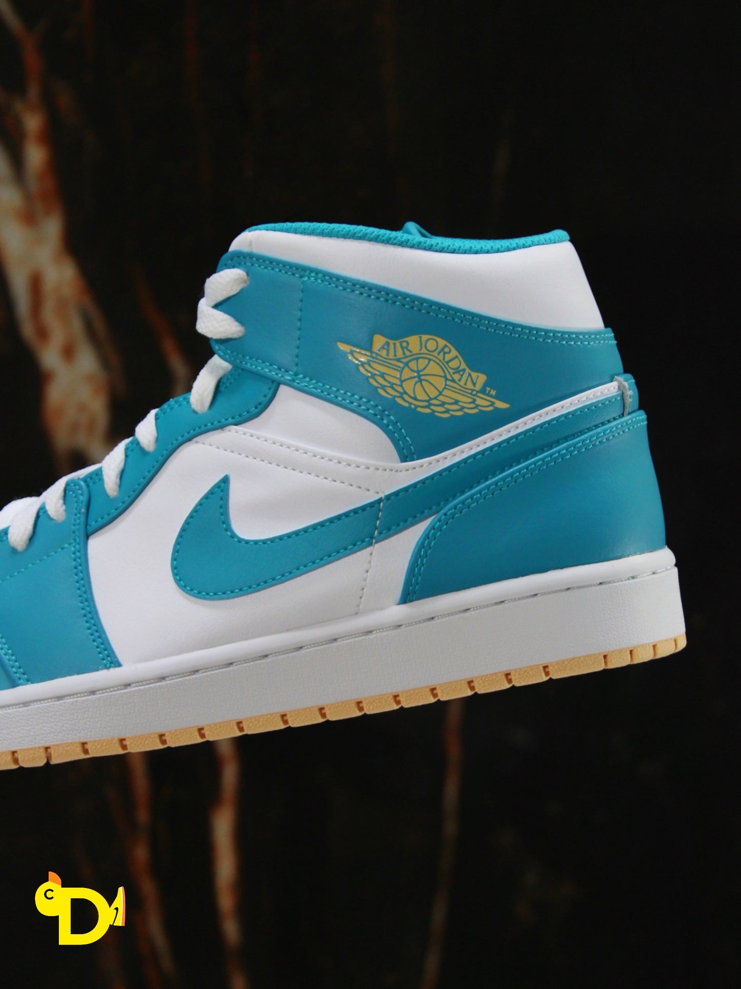 Jordan 1 Mid "Aquatone"