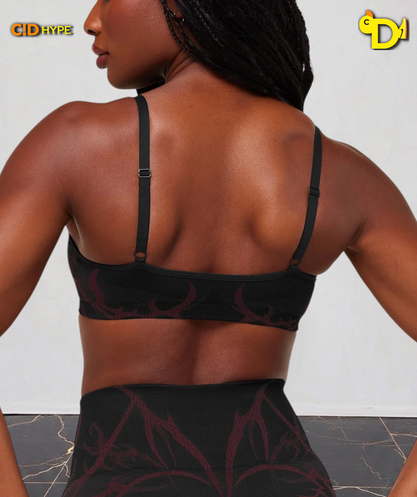 Storm Seamless Sport Bra “Black/Rich Maroon”