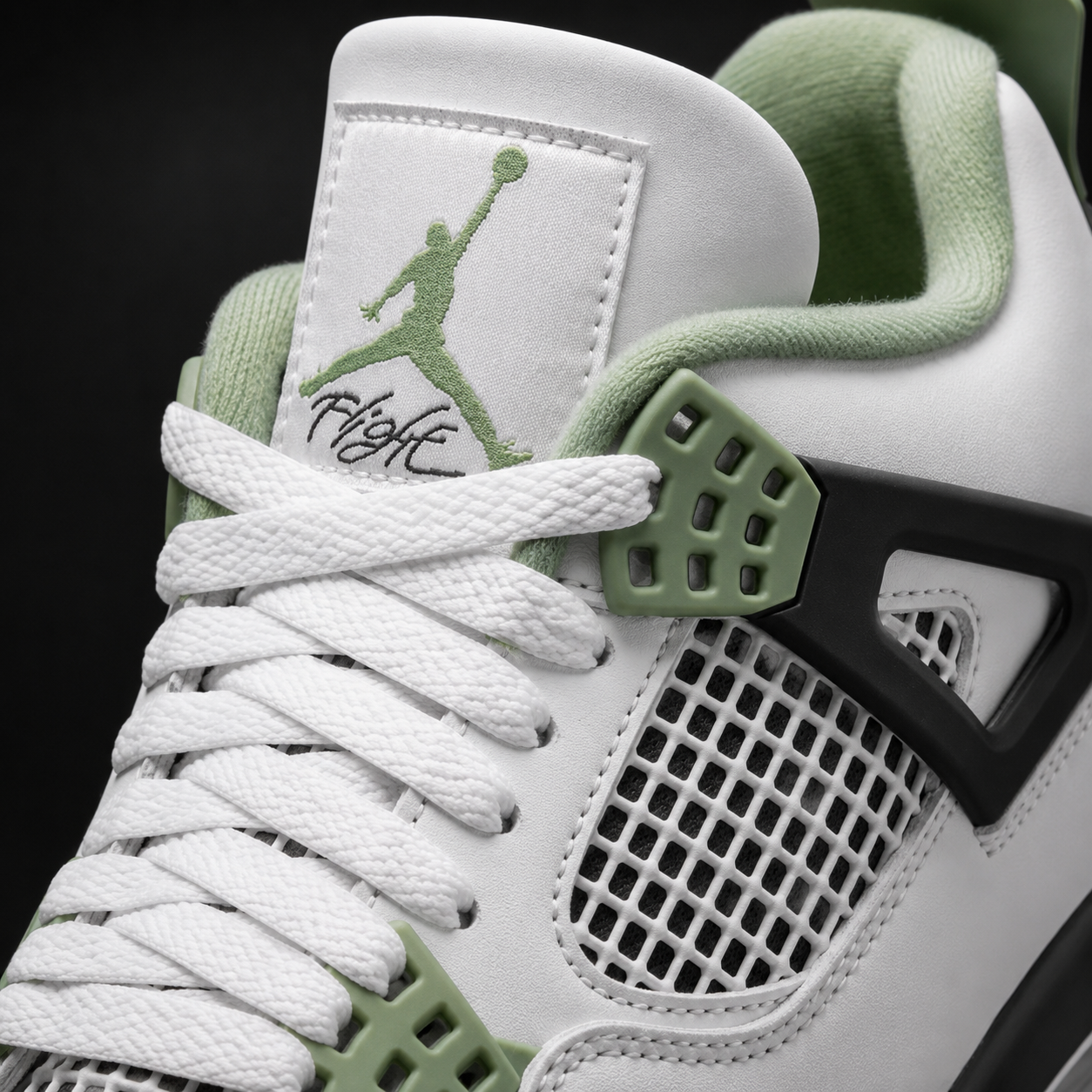 Air Jordan 4 Retro Seafoam Oil Green, detalle de agujetas — Crazy!Duck Hype