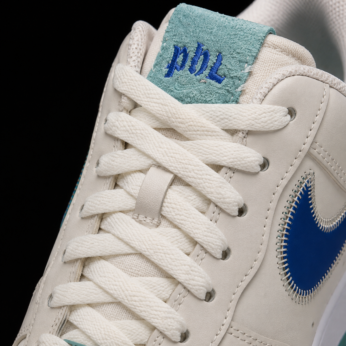 Nike Air Force 1 Low '07 Philadelphia, detalle de agujetas — Crazy!Duck Hype