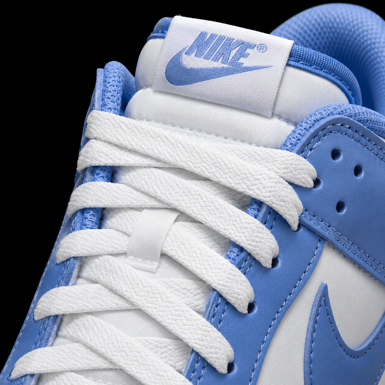 Nike Dunk Low Light Smoke Grey, detalle de agujetas — Crazy!Duck Hype