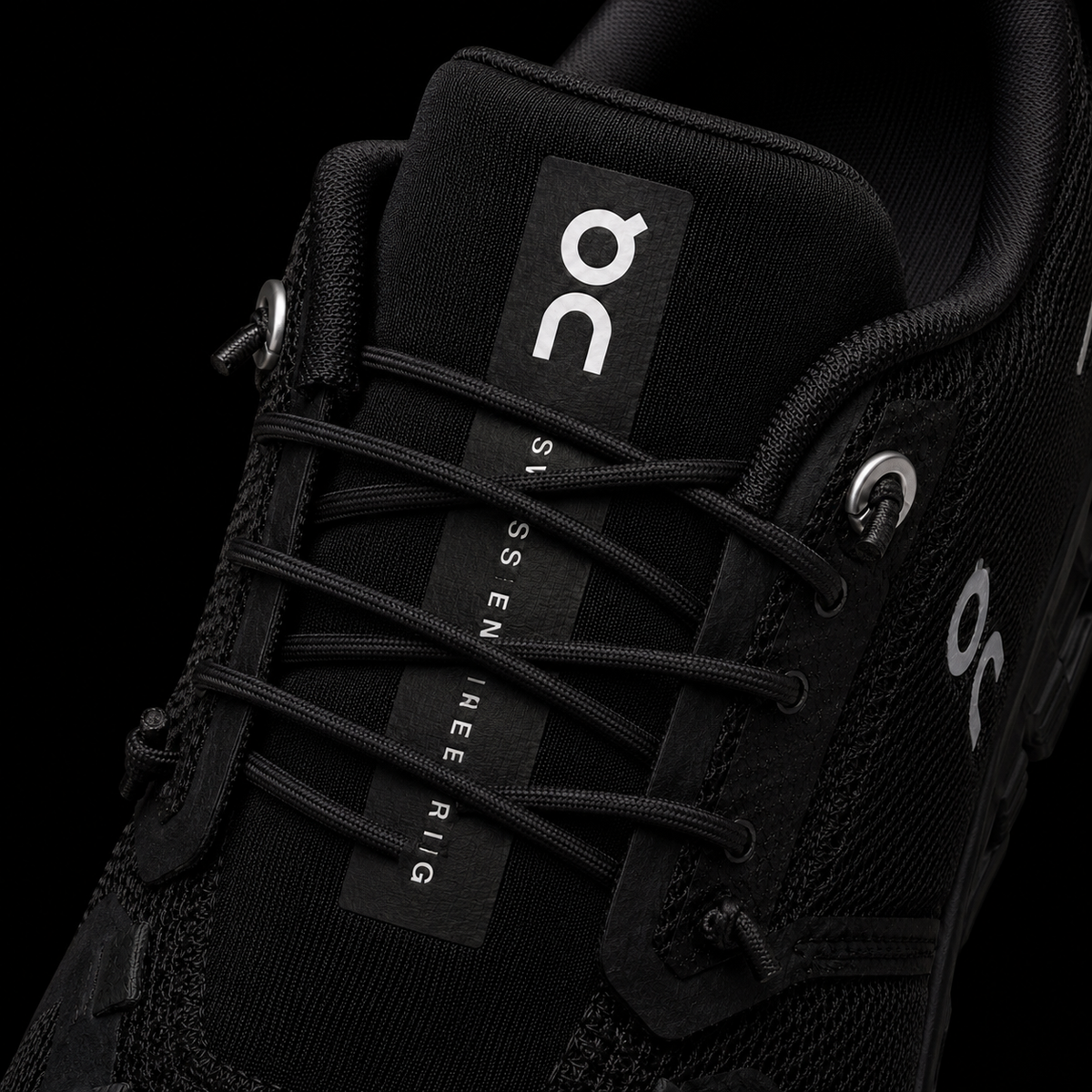 On Cloud 6 White Black, detalle de agujetas — Crazy!Duck Hype