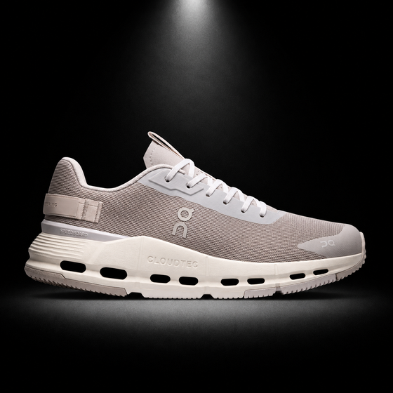 On Cloudnova Form 2 "Fog Lavender"
