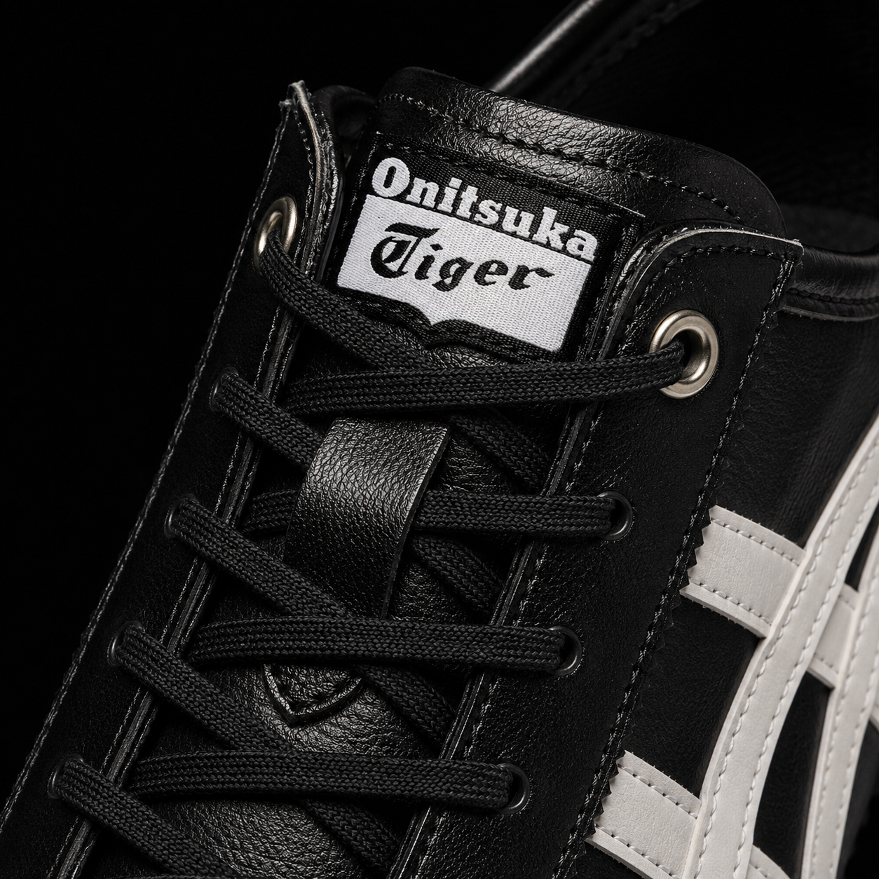 Onitsuka Tiger México 66 SD Black White, detalle de agujetas — Crazy!Duck Hype