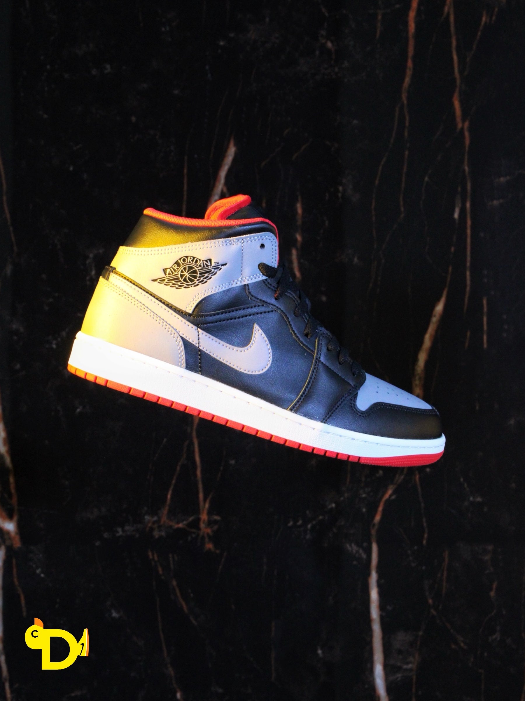 Air Jordan 1 Mid 