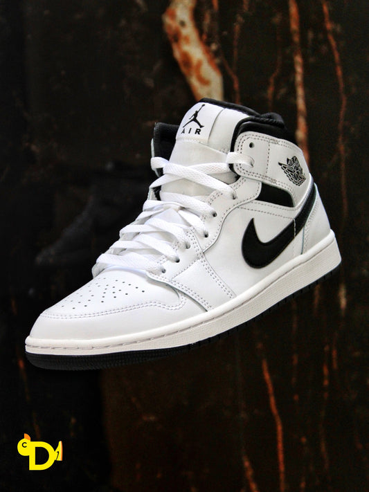 Jordan 1 Mid "Reverse Panda"