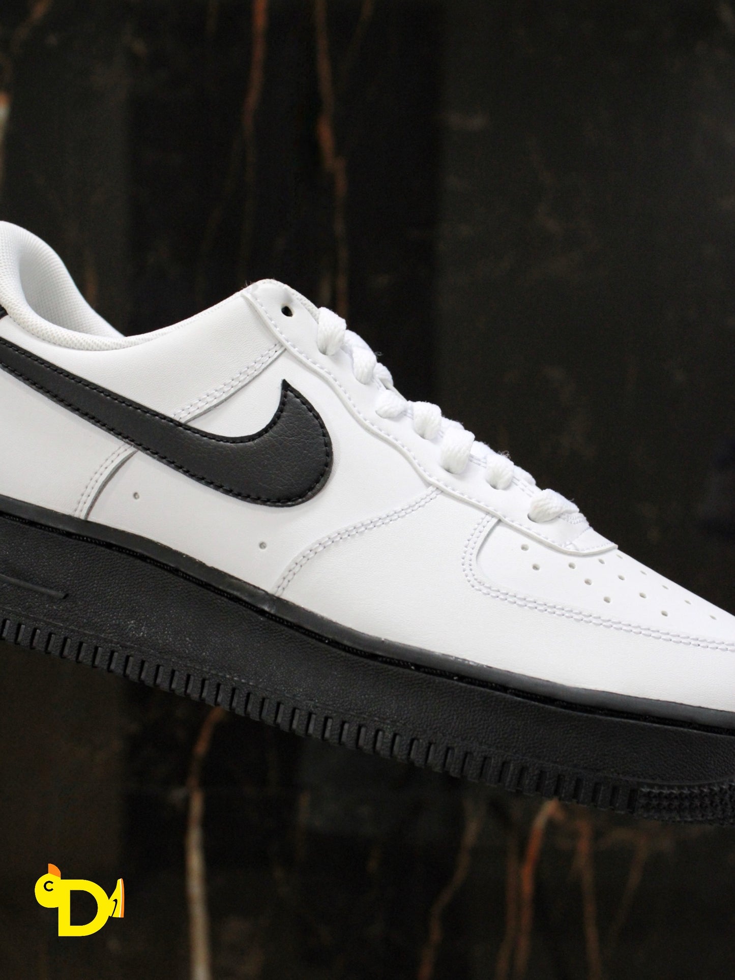 Nike Air Force 1 Low "White Black Midsole"