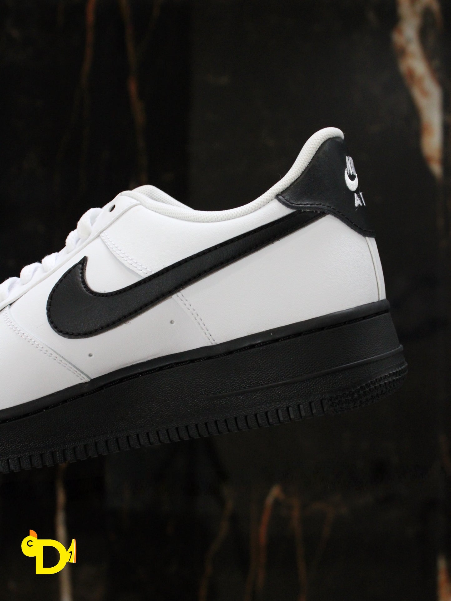 Nike Air Force 1 Low "White Black Midsole"