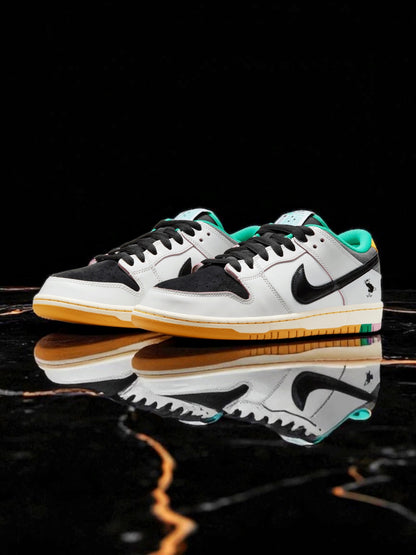 Nike SB Dunk Low Pro x CSEF "Black/White"