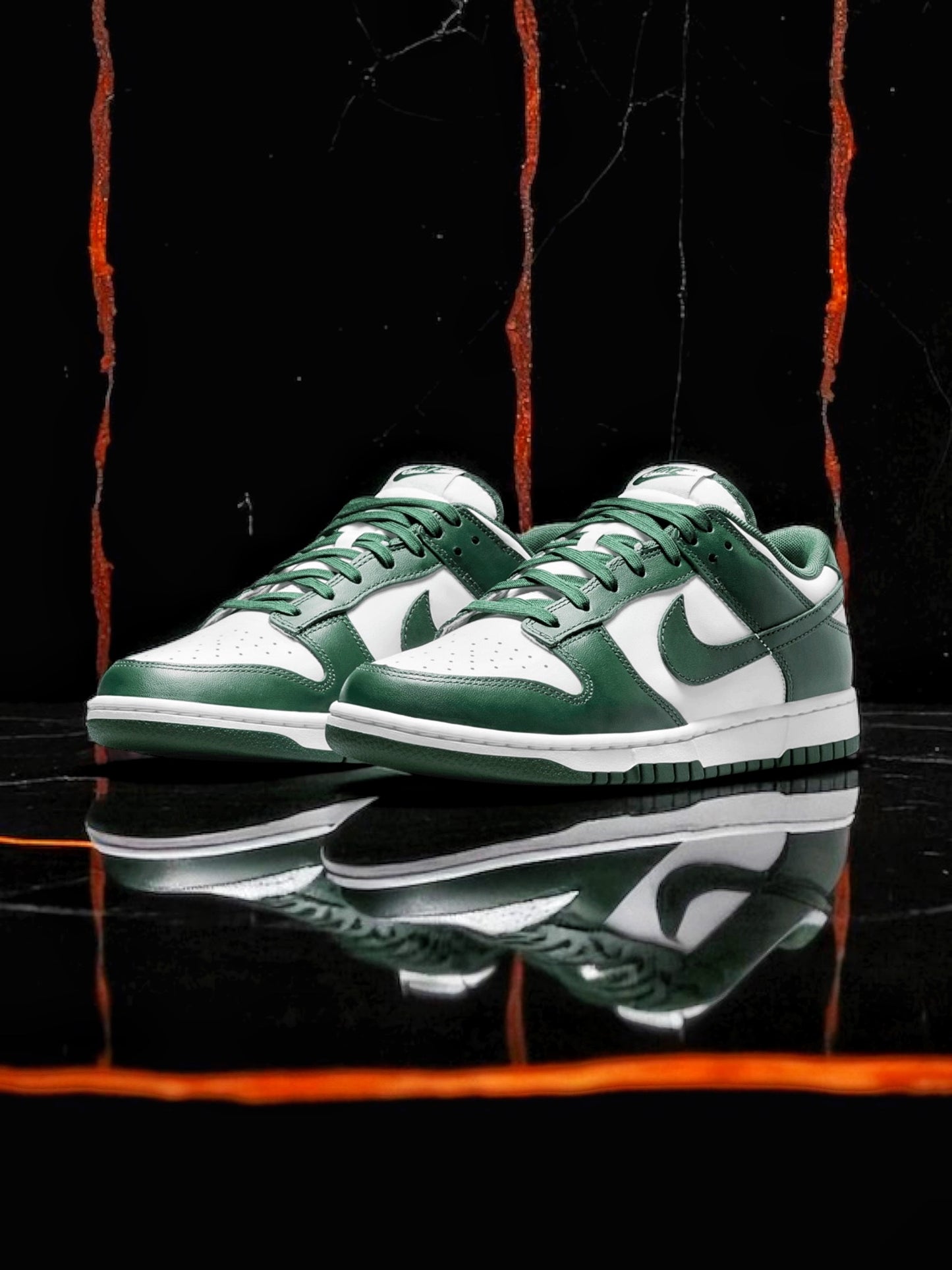 Nike Dunk Low "Michigan State"