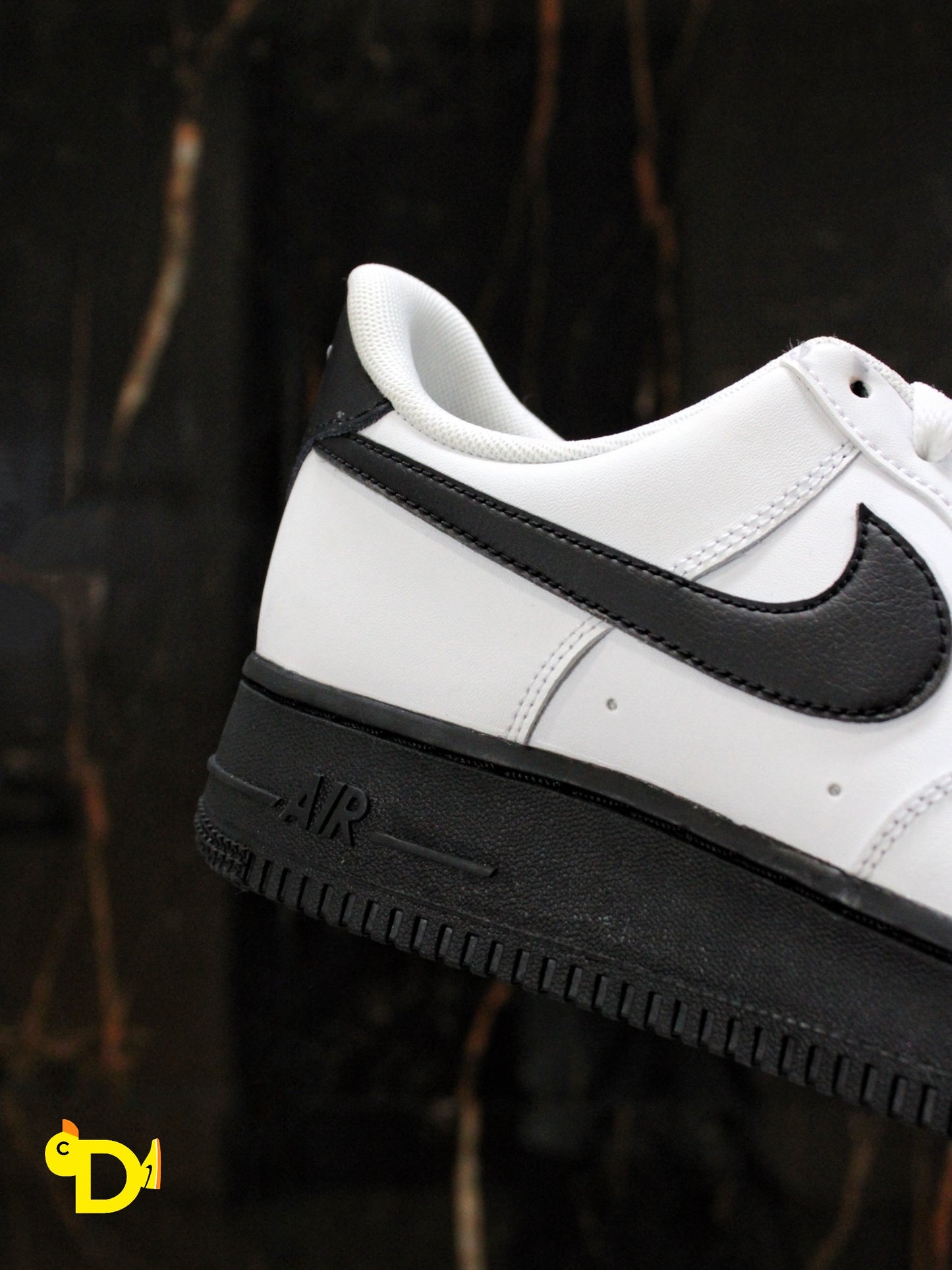 Nike Air Force 1 Low "White Black Midsole"