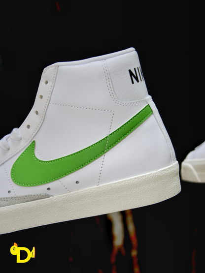 Nike Blazer Mid 77 "Vintage Mismatched Swoosh Cloro Black"