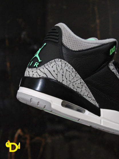 Air Jordan 3 Retro "Green Glow"