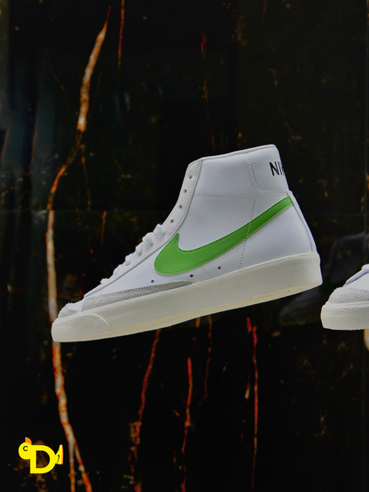 Nike Blazer Mid 77 "Vintage Mismatched Swoosh Cloro Black"