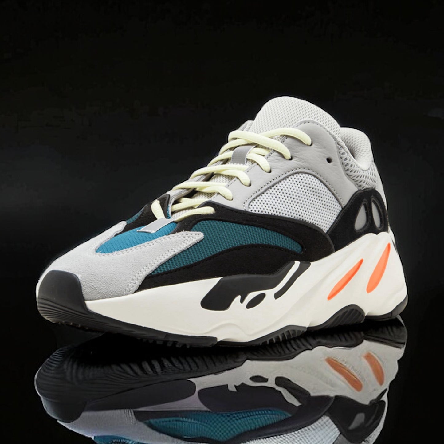 Adidas Yeezy Boost 700 "Wave Runner" (2017/2023)