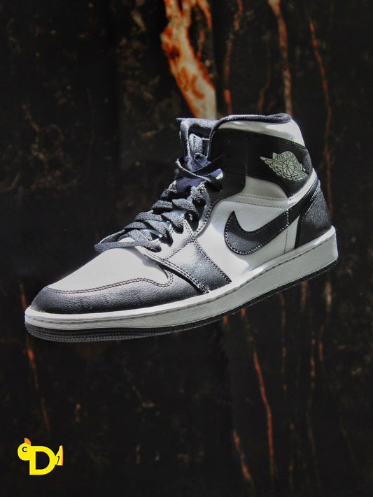 Jordan 1 Mid "Panda"