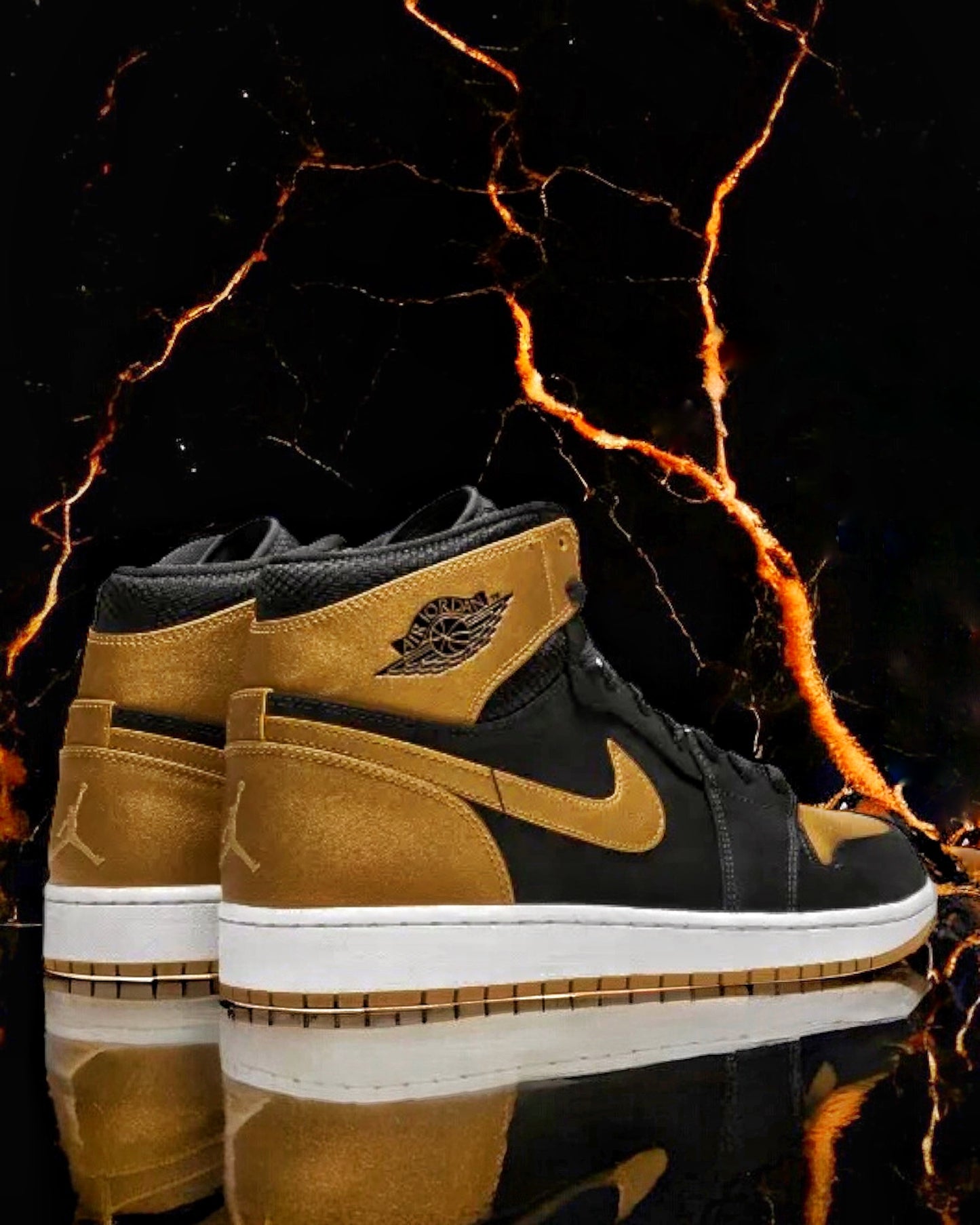 Air Jordan 1 Retro High OG "Metallic Gold"