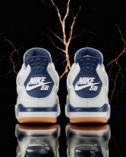 Air Jordan 4 Retro SB "Navy"