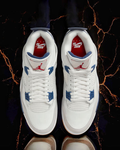 Air Jordan 4 Retro SB "Navy"