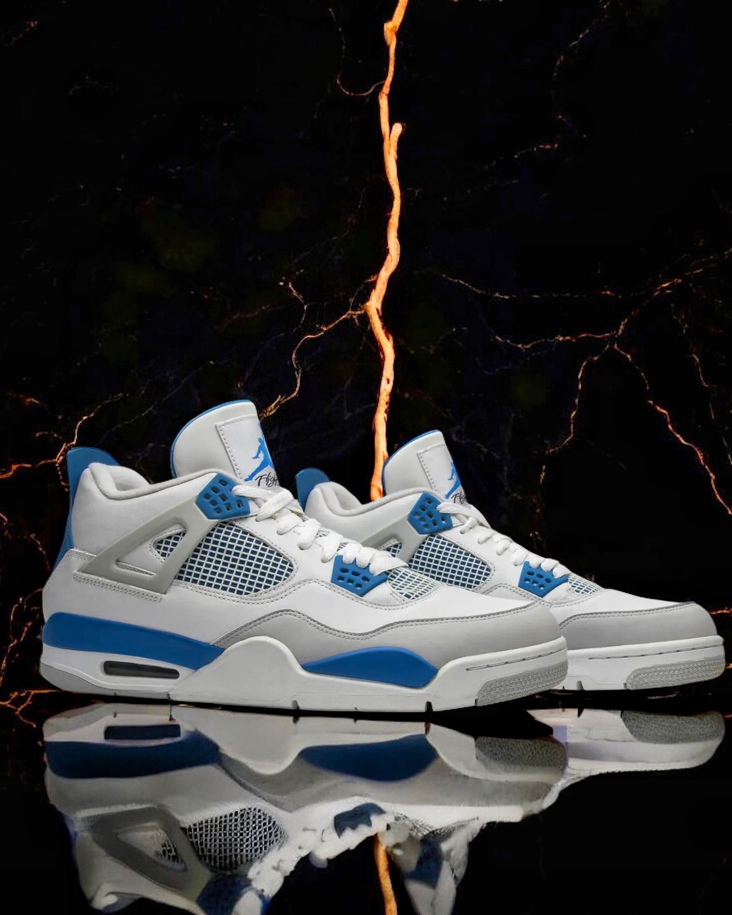 Air Jordan 4 Retro "Military Blue"