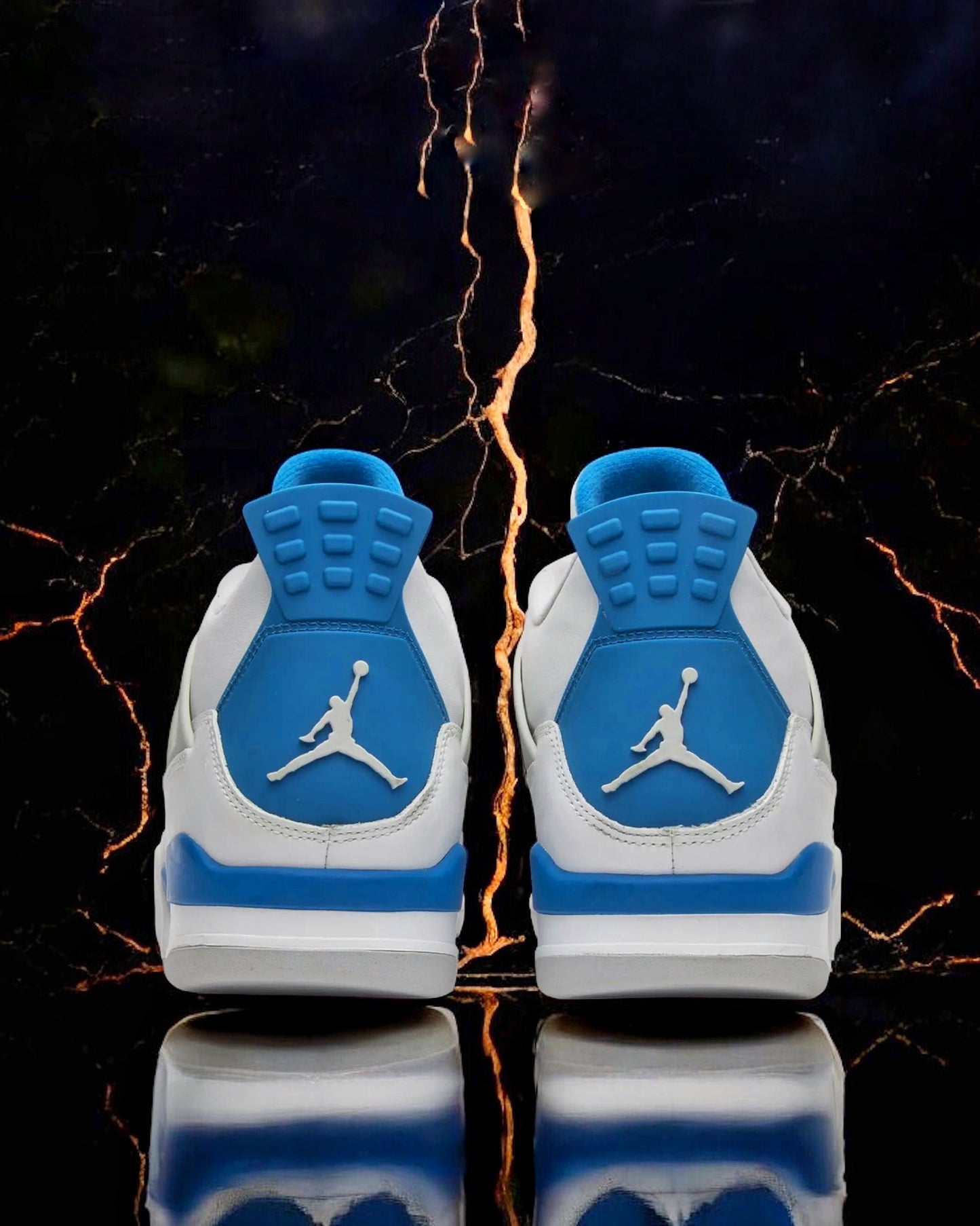 Air Jordan 4 Retro "Military Blue"