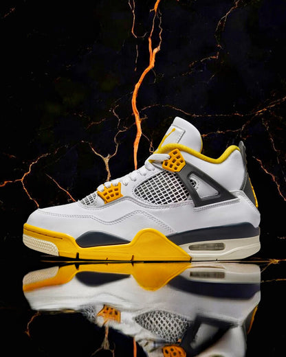 Air Jordan 4 Retro "Vivid Sulfur"