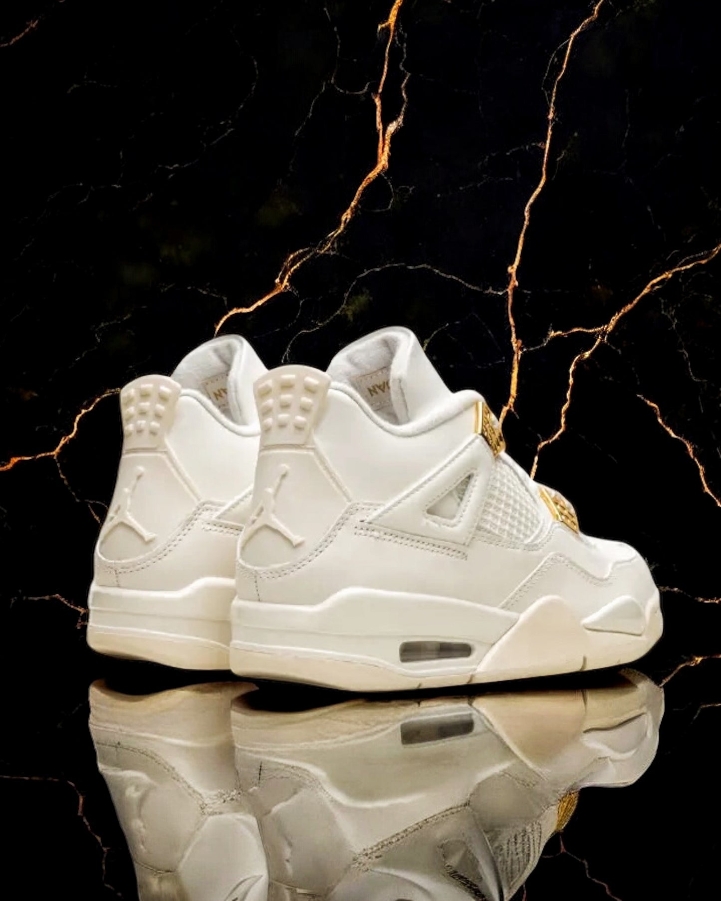 Air Jordan 4 Retro "White Metallic Gold"