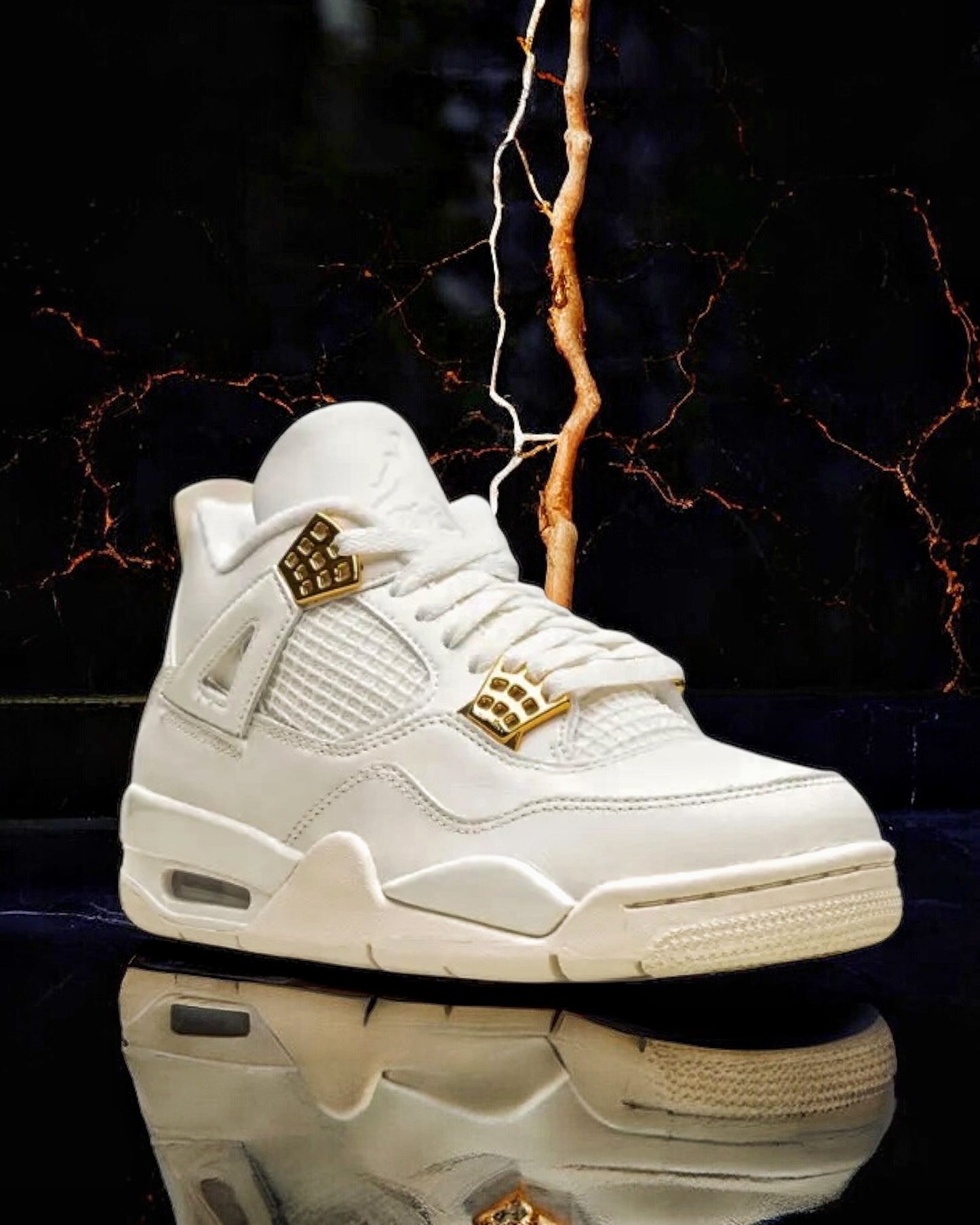 Air Jordan 4 Retro "White Metallic Gold"