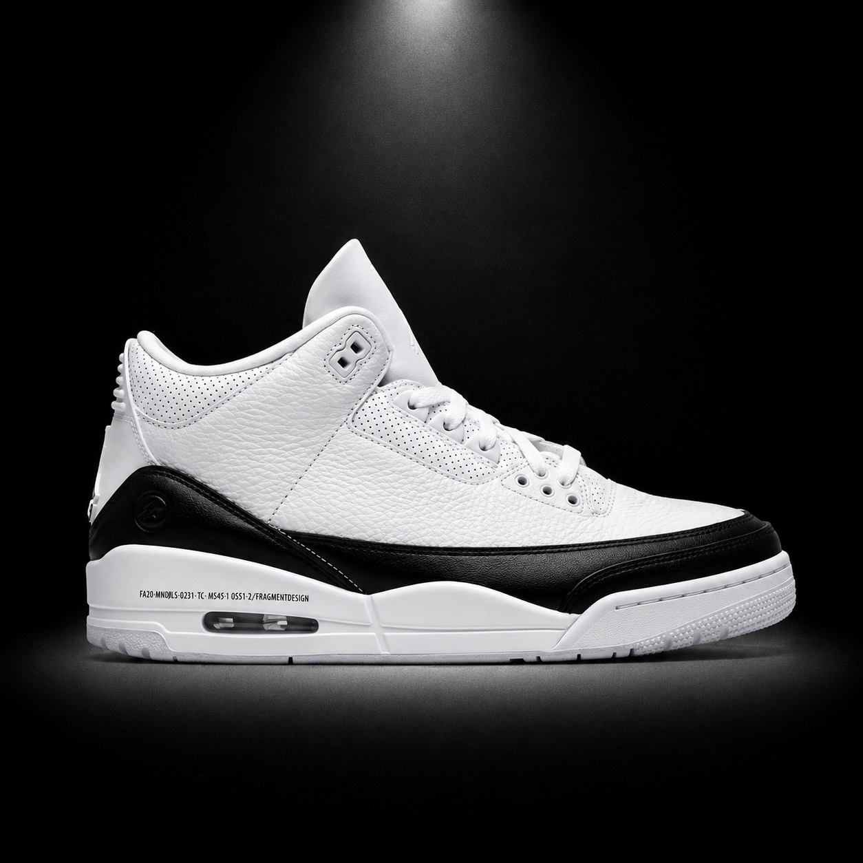 Air Jordan 3 Retro Fragment, vista lateral — Crazy!Duck Hype