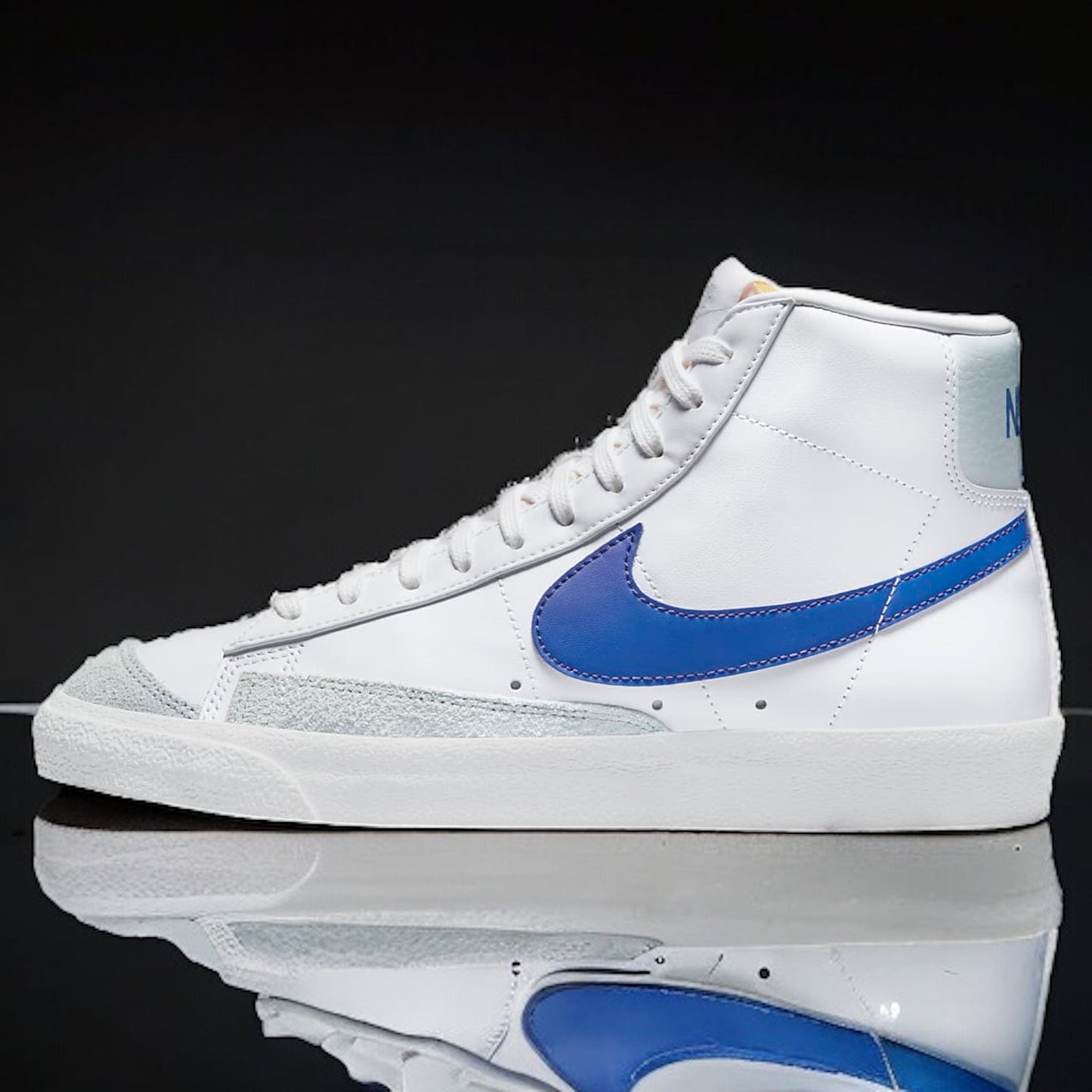 Nike Blazer Mid 77 Vintage "Racer Blue"