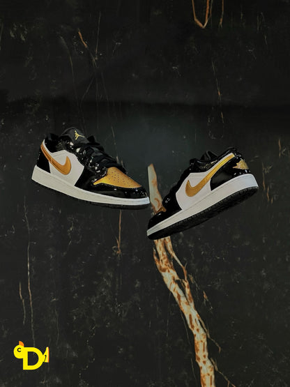 Jordan 1 Low SE "Gold Toe" (GS)