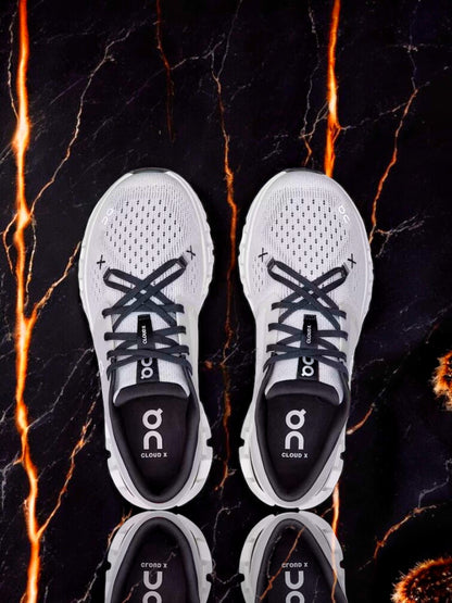 Cloud X4 "Ivory/Black"