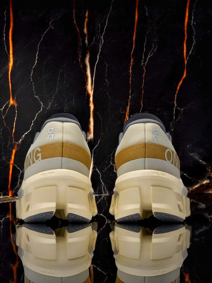 Cloudmonster 2 "Cream-lce”