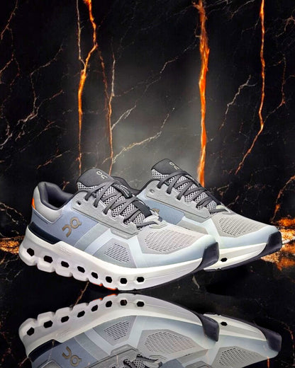 Cloudrunner 2 "Wolf-lvory"
