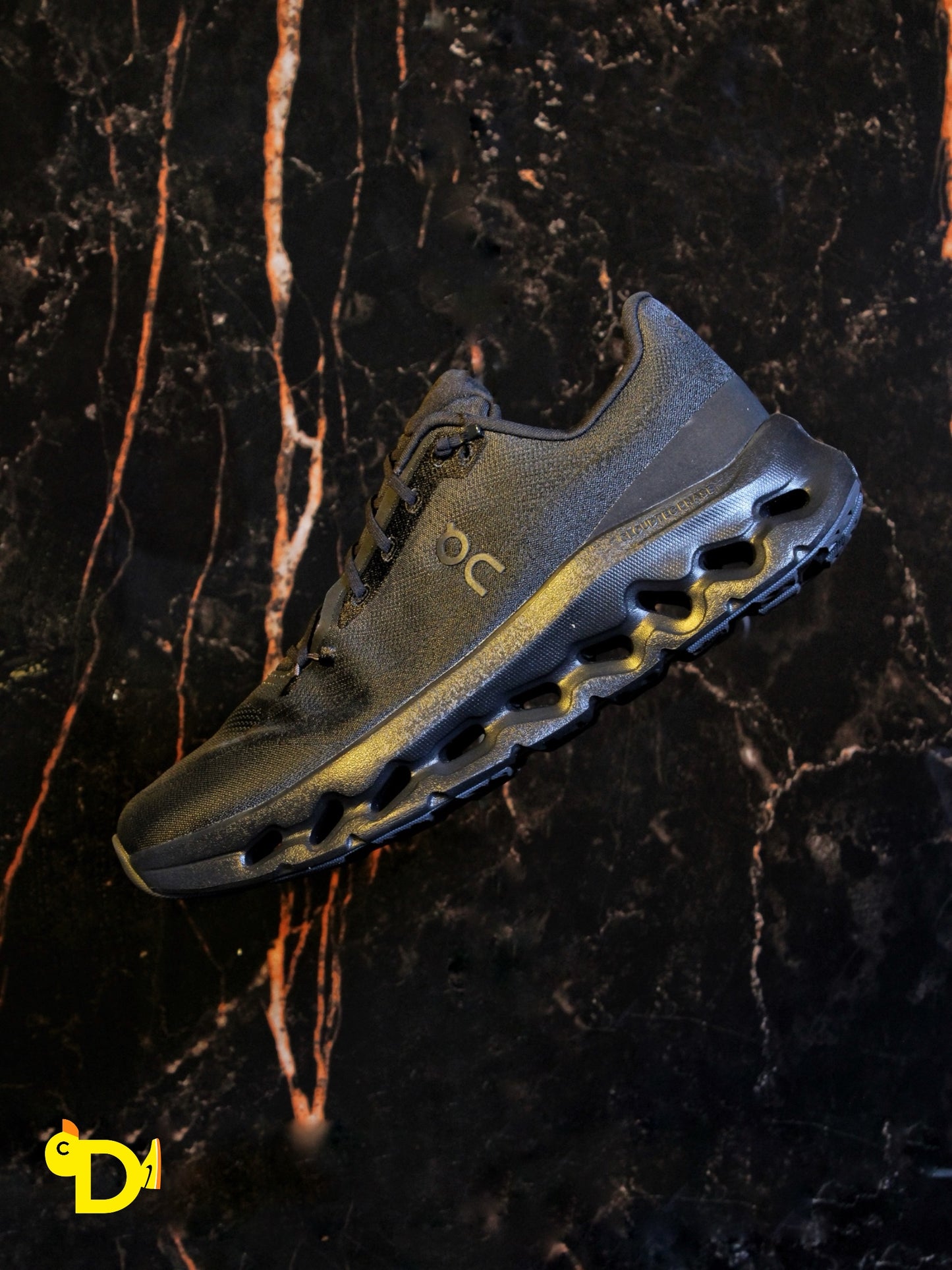 Cloudtilt "Eclipse/Black"