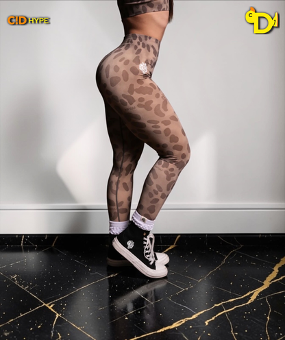 Dual "Skylar" Soft Seamless Leggings in Celeritas Morte