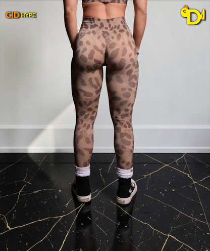 Dual "Skylar" Soft Seamless Leggings in Celeritas Morte