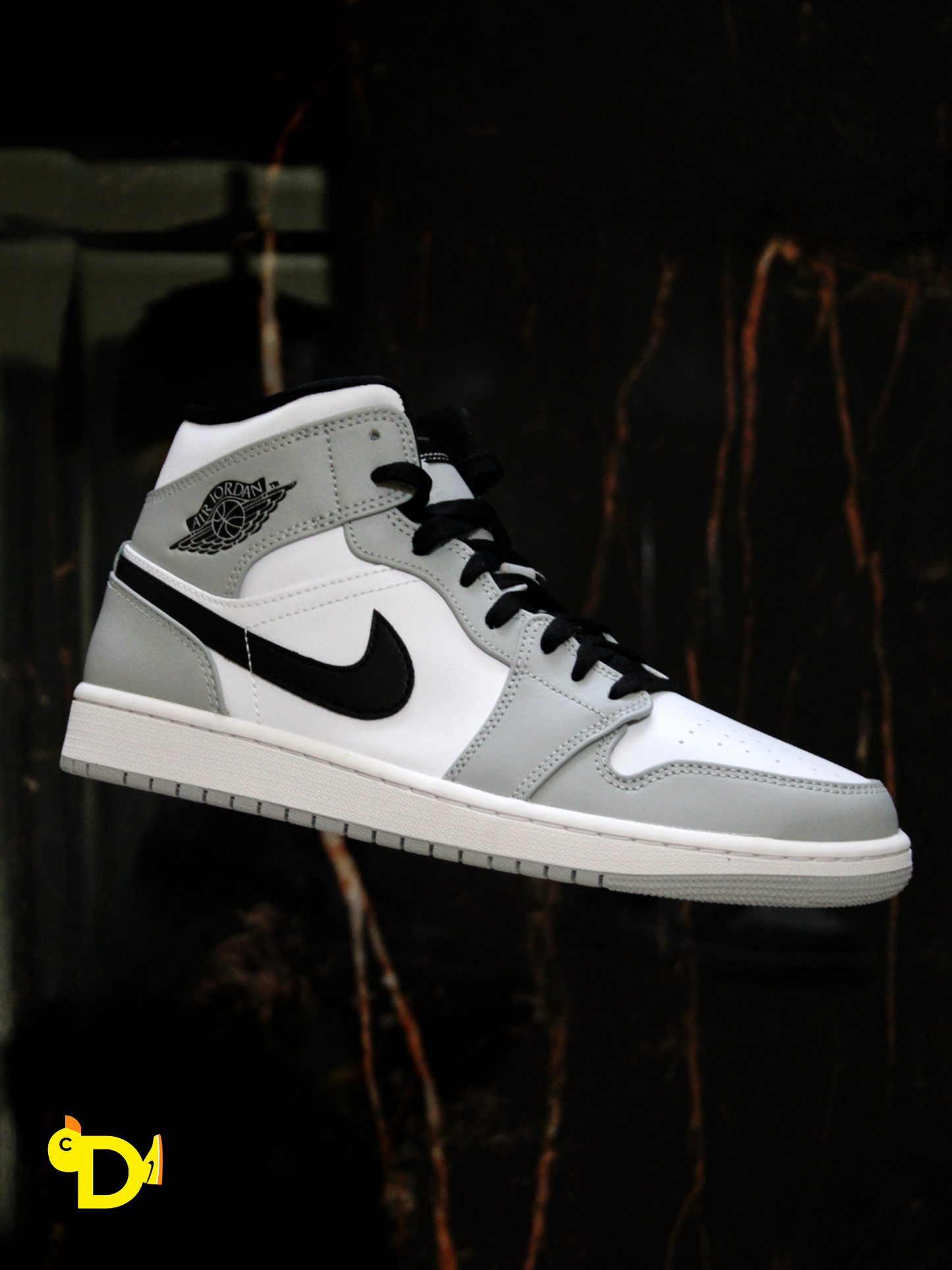 Jordan 1 Mid "Smoke Grey"