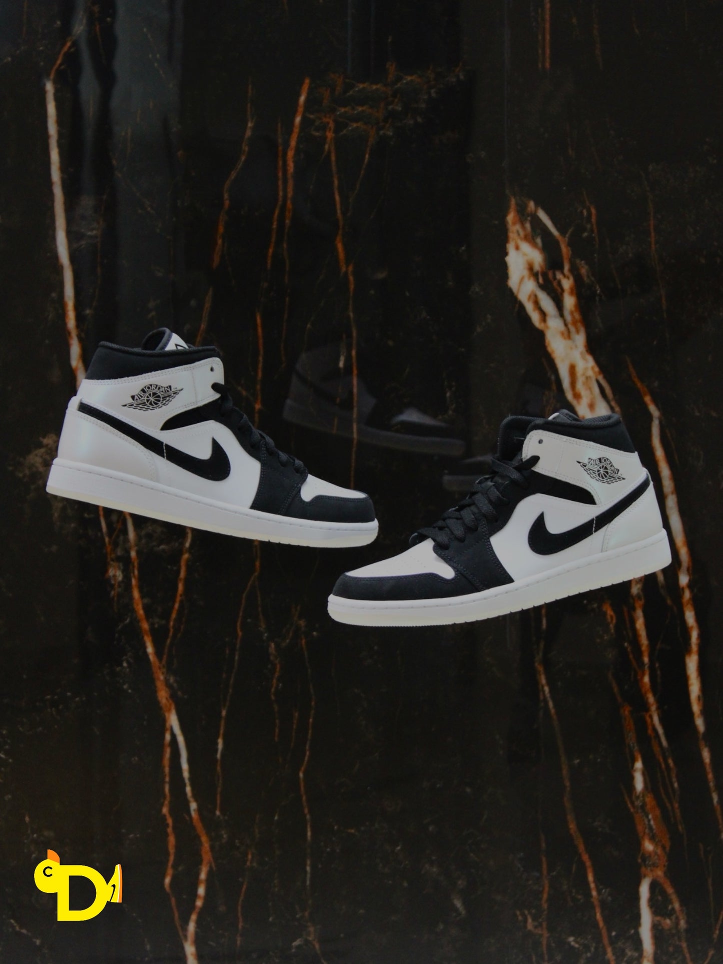 Jordan 1 Mid SE "Diamond"