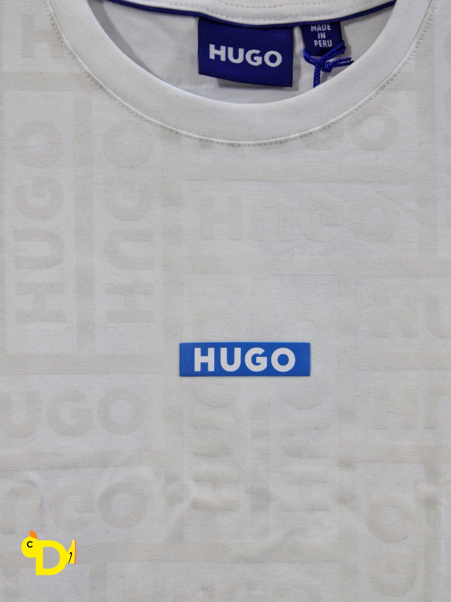 Playera Hugo color blanco con estampado en azul