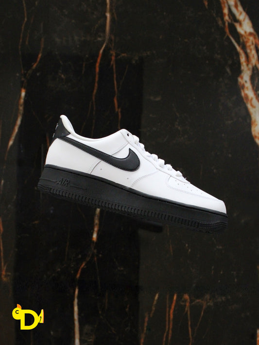 Nike Air Force 1 Low "White Black Midsole"
