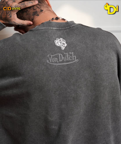 Flight Club London Crewneck in Wolf Gray