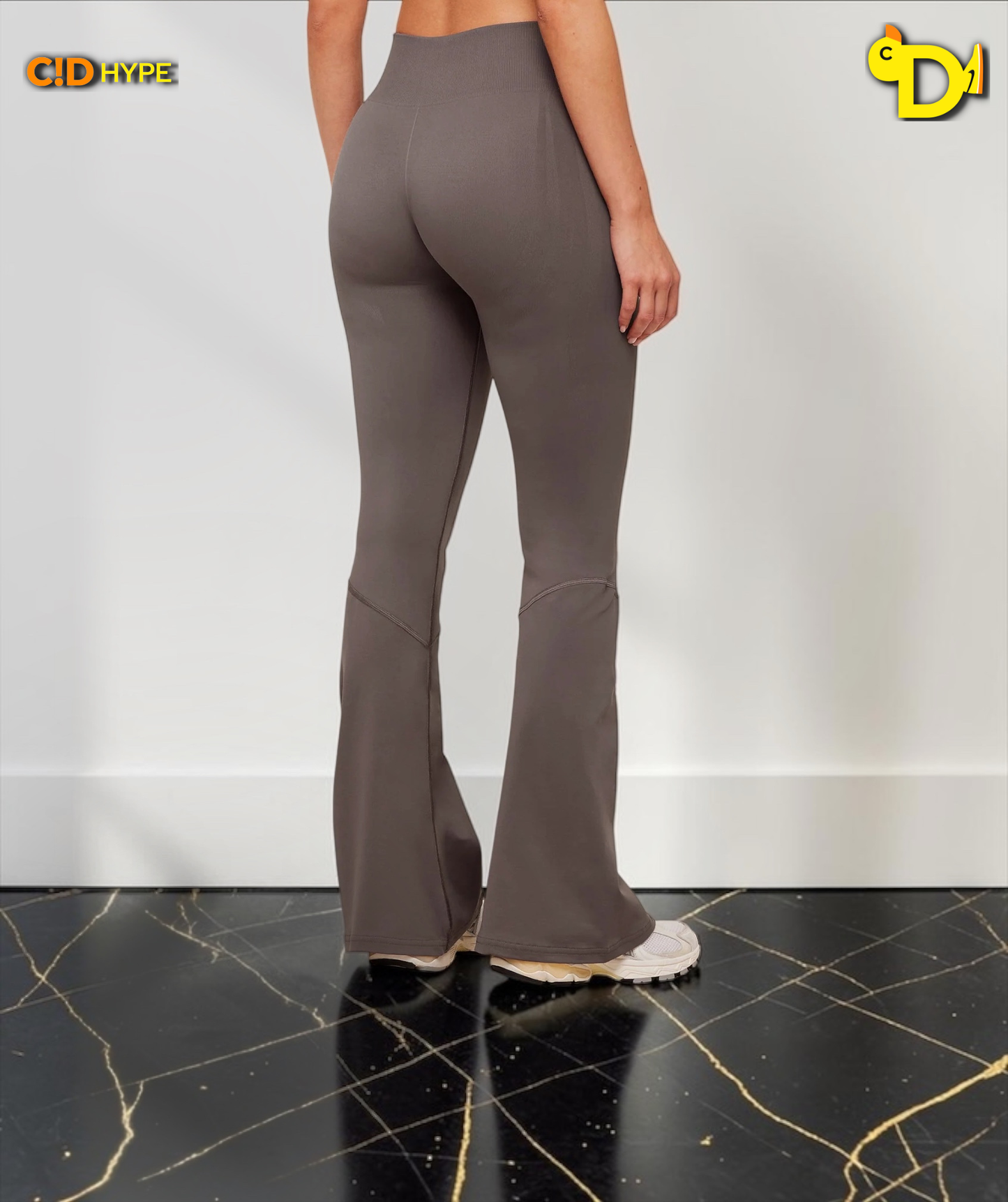 Light Hold Flared Leggings "Cool Brown"